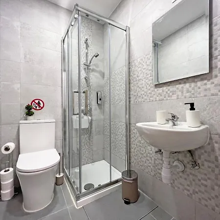 Albert's Center 101 Larnaka