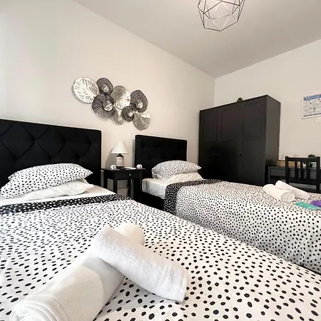 Apartment Albert's Center 101